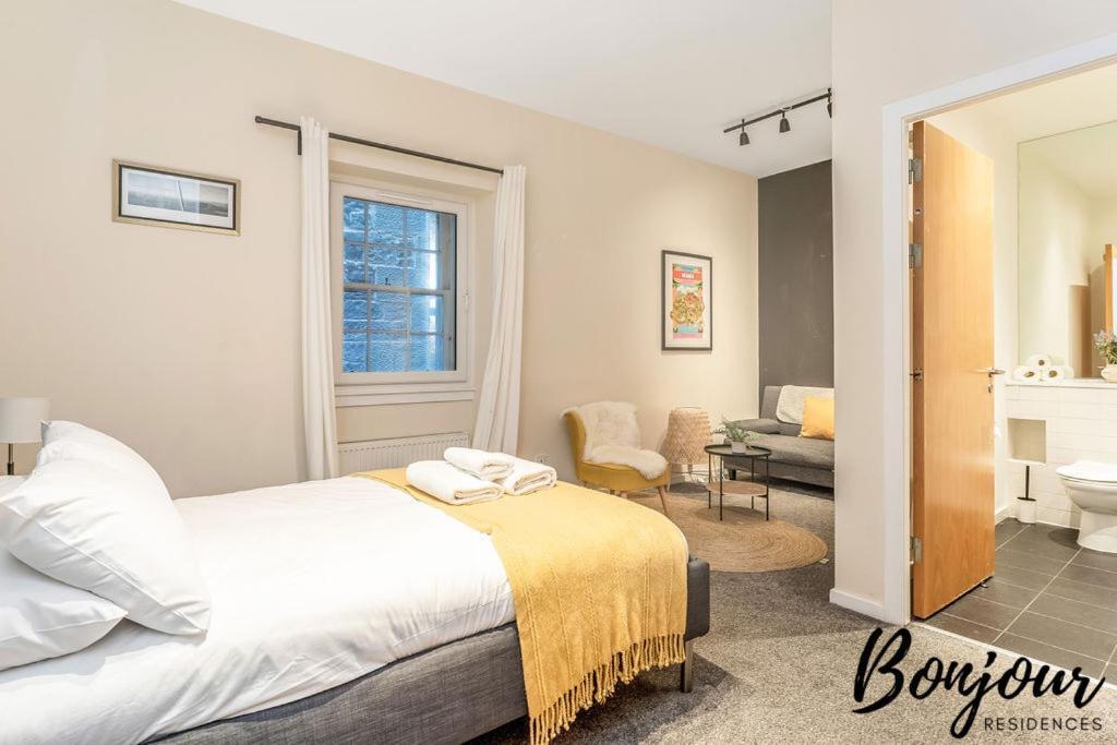 Spacious 2Br-1Ba - Grassmarket - Free Parking By Bonjour Residences Edinburgh Eksteriør billede
