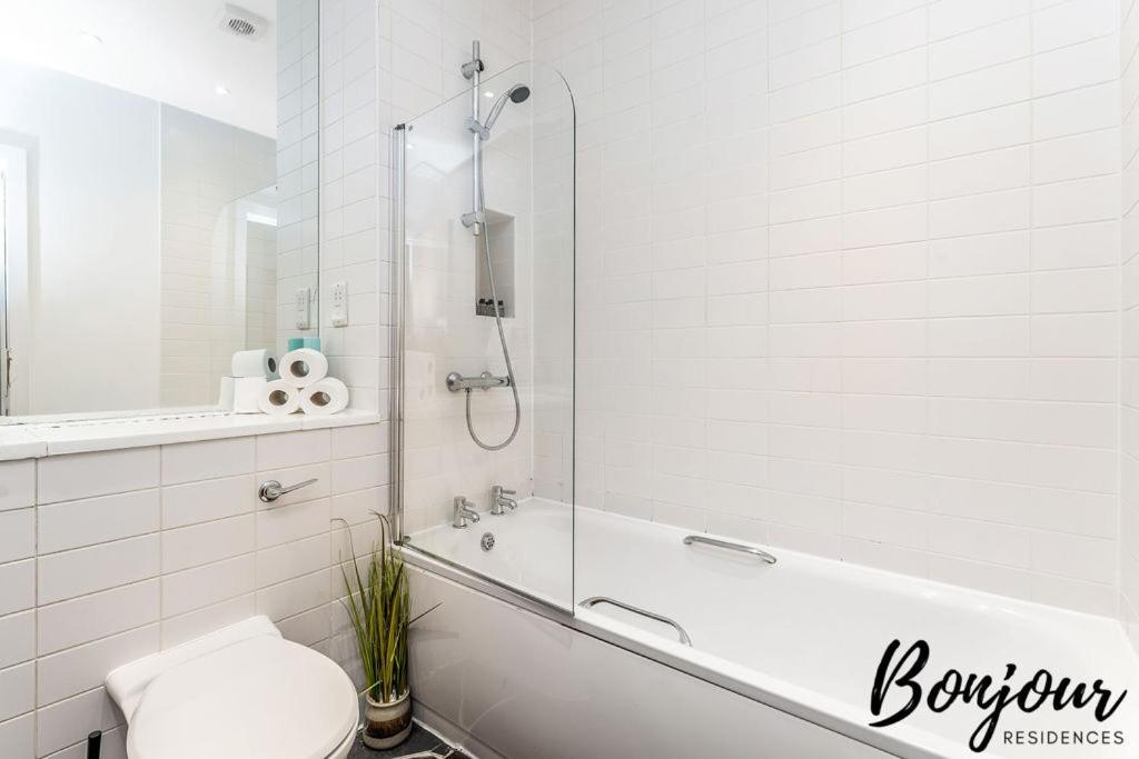 Spacious 2Br-1Ba - Grassmarket - Free Parking By Bonjour Residences Edinburgh Eksteriør billede