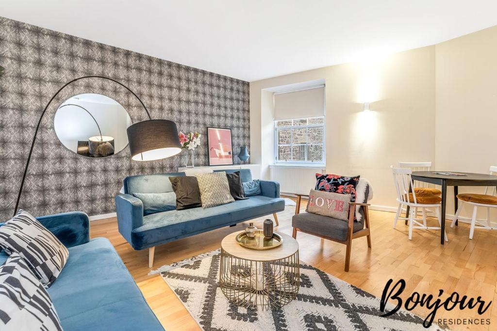 Spacious 2Br-2Ba - Grassmarket - Free Parking By Bonjour Residences Edinburgh Eksteriør billede