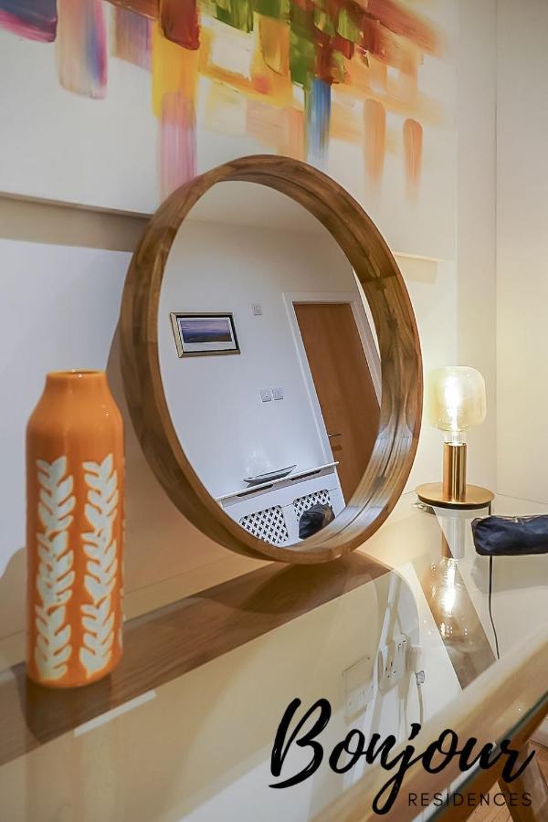 Spacious 2Br-1Ba - Grassmarket - Free Parking By Bonjour Residences Edinburgh Eksteriør billede