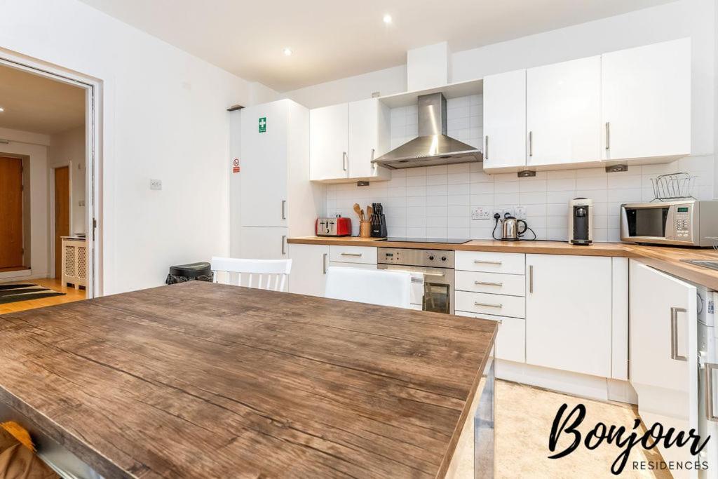 Spacious 2Br-2Ba - Grassmarket - Free Parking By Bonjour Residences Edinburgh Eksteriør billede