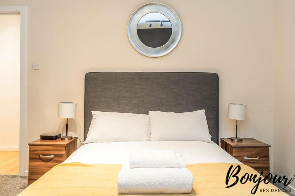 Spacious 2Br-1Ba - Grassmarket - Free Parking By Bonjour Residences Edinburgh Eksteriør billede