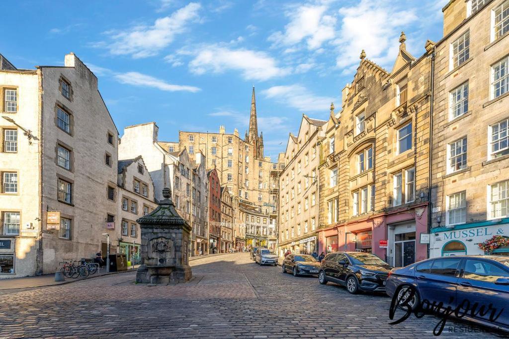 Spacious 2Br-2Ba - Grassmarket - Free Parking By Bonjour Residences Edinburgh Eksteriør billede