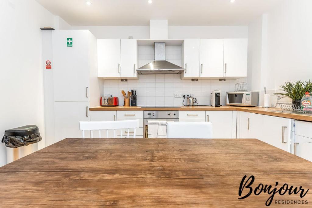 Spacious 2Br-1Ba - Grassmarket - Free Parking By Bonjour Residences Edinburgh Eksteriør billede