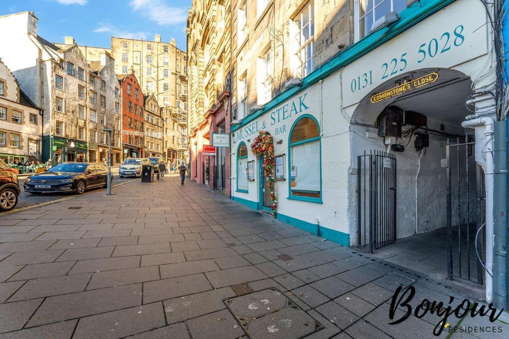 Spacious 2Br-2Ba - Grassmarket - Free Parking By Bonjour Residences Edinburgh Eksteriør billede